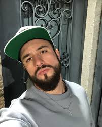 Felipe, Loja